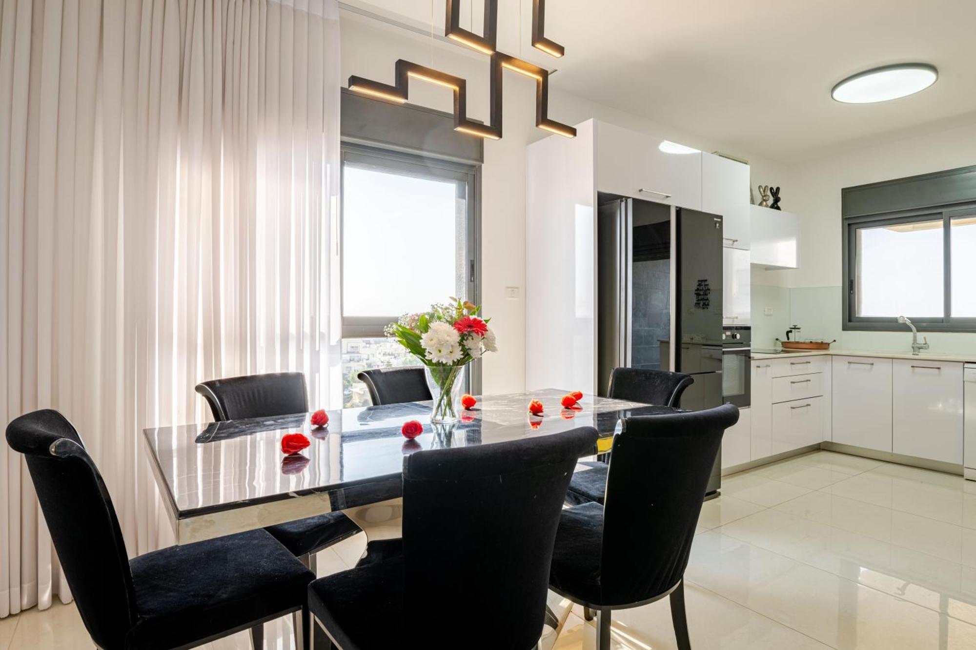Balfour Sea View City Center Nahariya Exteriör bild