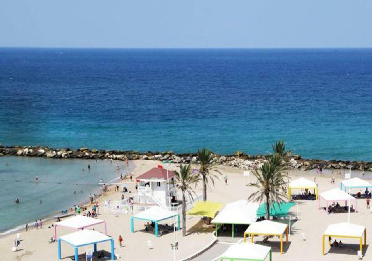 Balfour Sea View City Center Nahariya Exteriör bild