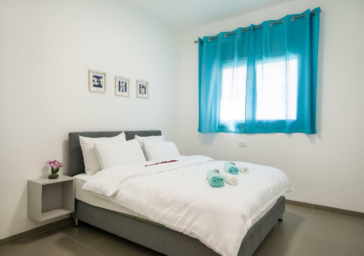 Balfour Sea View City Center Nahariya Exteriör bild
